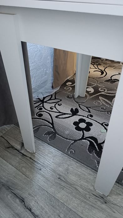 Стол со стульями