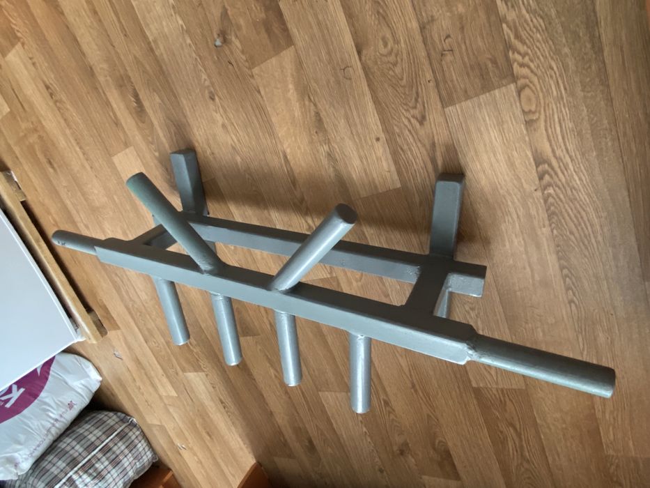 Сделано из металла есть 4 способа отжиматься