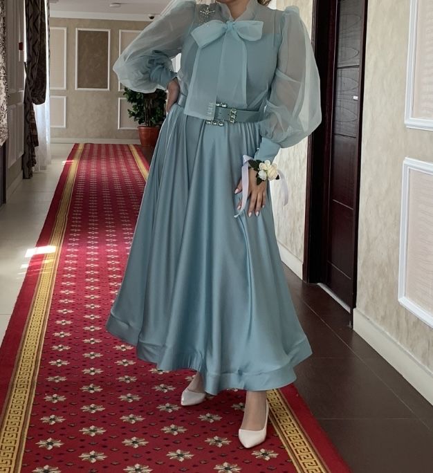 Вечернее платье