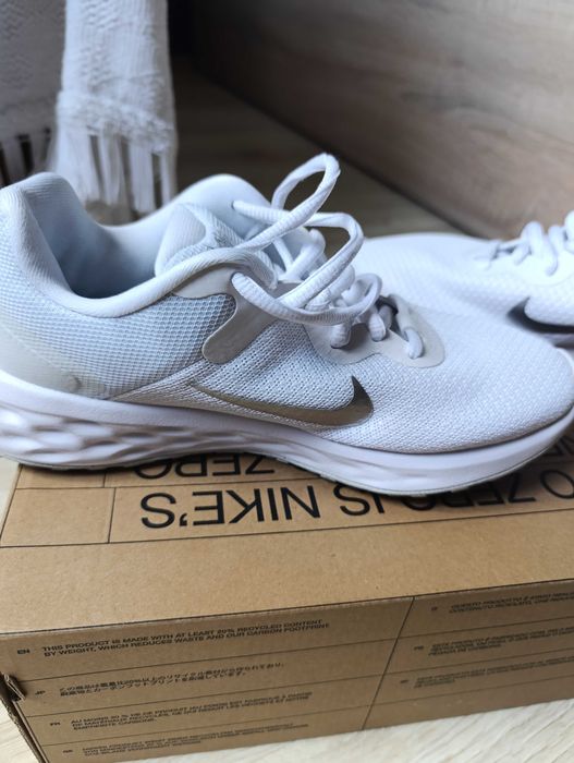Nike revolution 6  NN