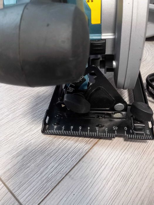 Hilti,Bosch,Erbauer Ръчни Циркуляри