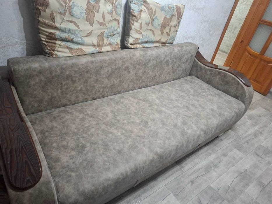 Продам раскладной диван