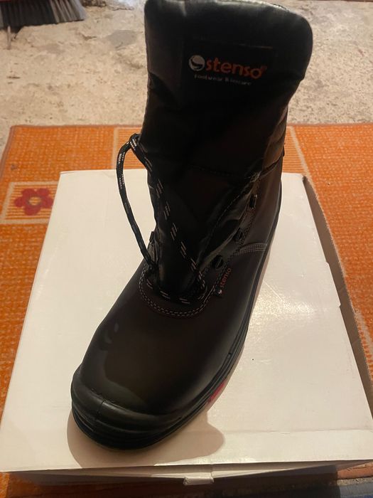 Работни обувки от естествена кожа