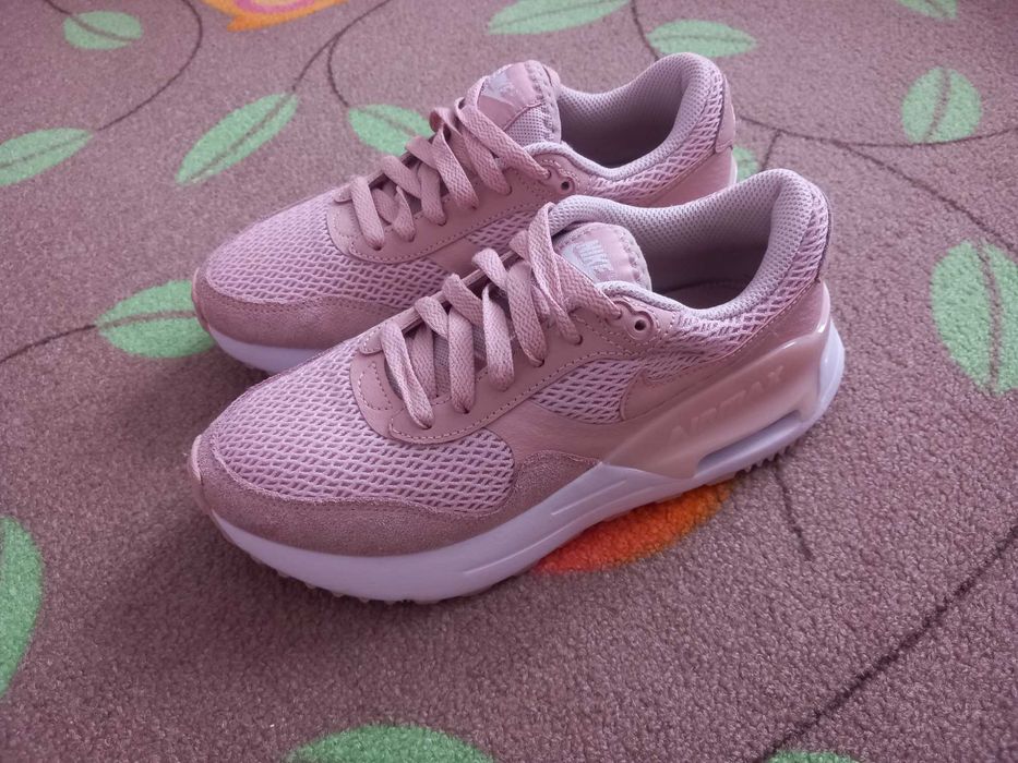 Дамски маратонки Nike airmax