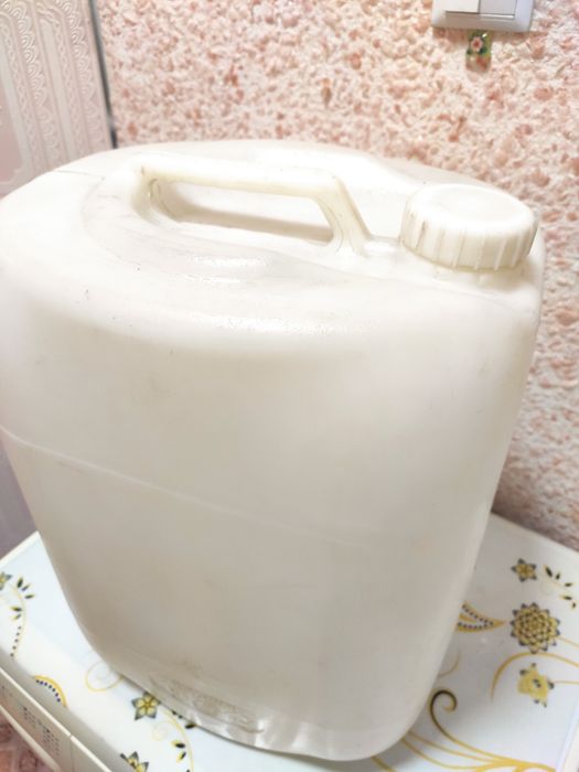 Бачок для воды пластик