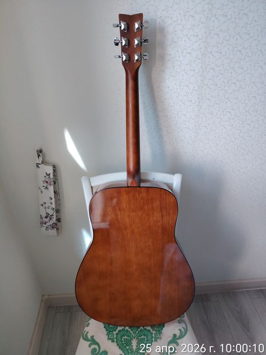 Гитара акустическая  YAMAHA