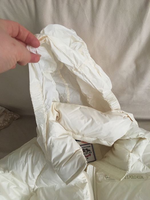 Куртка продам приталенная