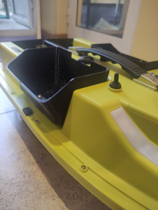 Подобрения  лодки за захранка D18 D19 и други модели.