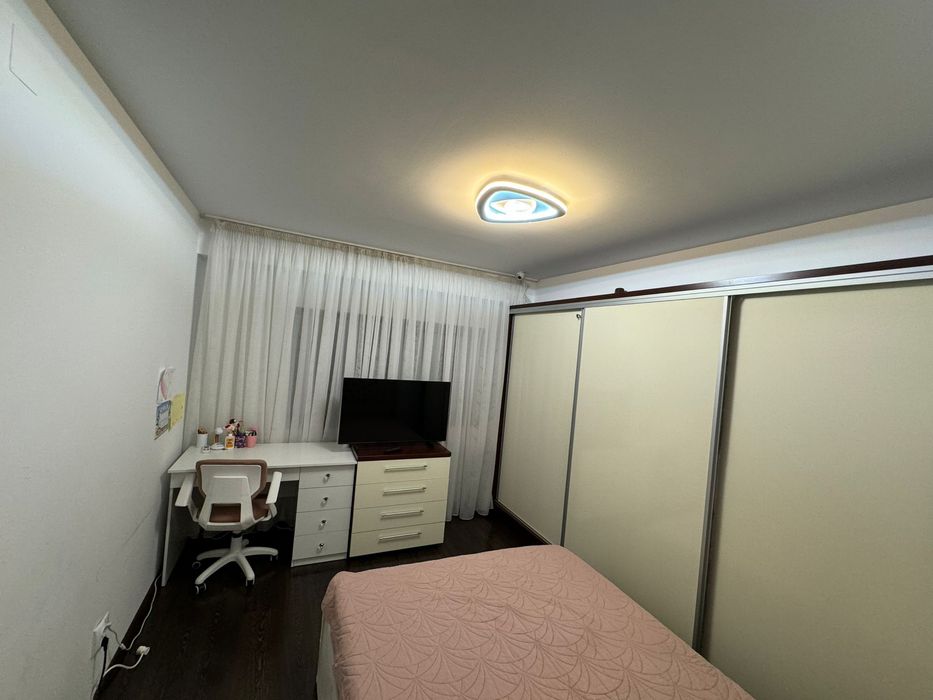 Apartament 3 camere, bloc 2014