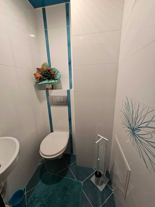 Тристаен апартамент -близо до Медицински Университет, Червен площад