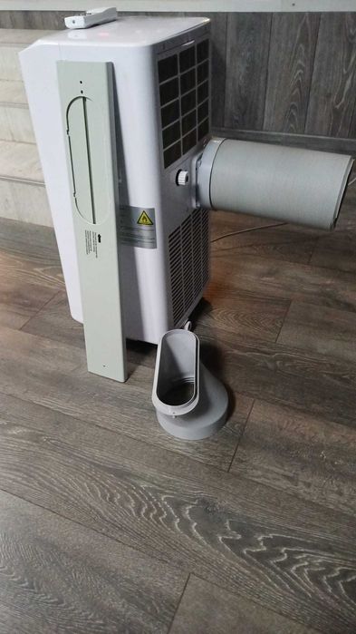 Aparat de aer conditionat mobil..5000 BTU.