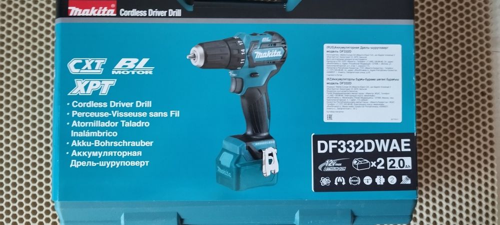 Makita DF332DWAE шуруповёрт