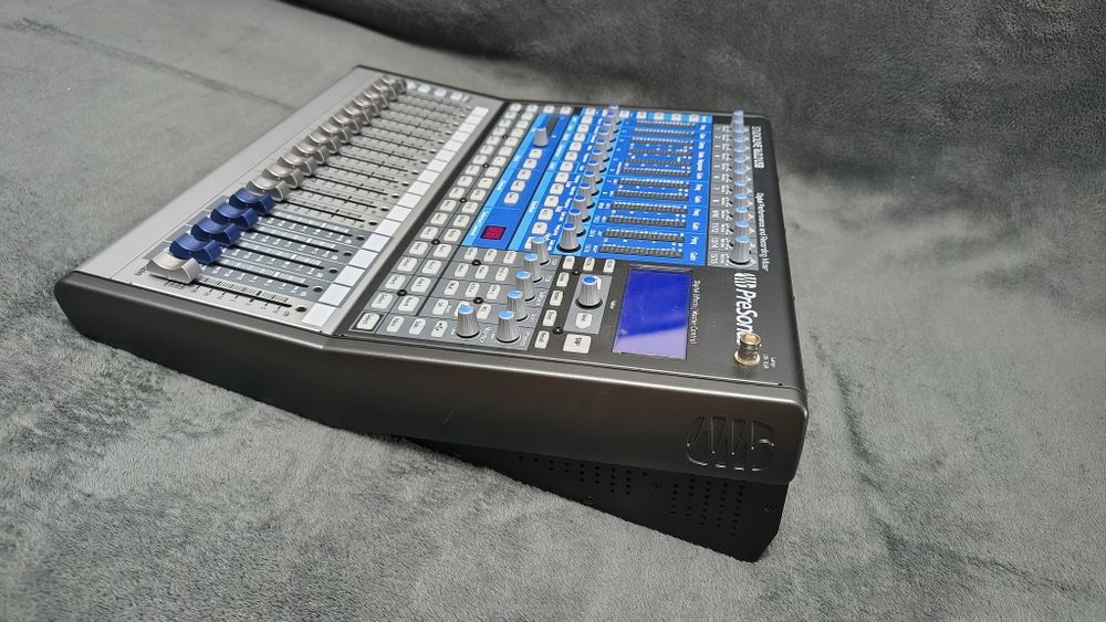 Presonus StudioLive 16.0.2 USB  cu HUSĂ  de transport