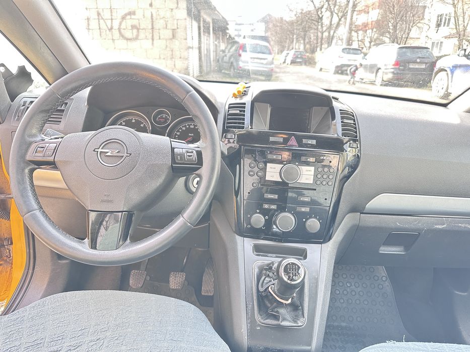 Vand opel zafira 7 locuri