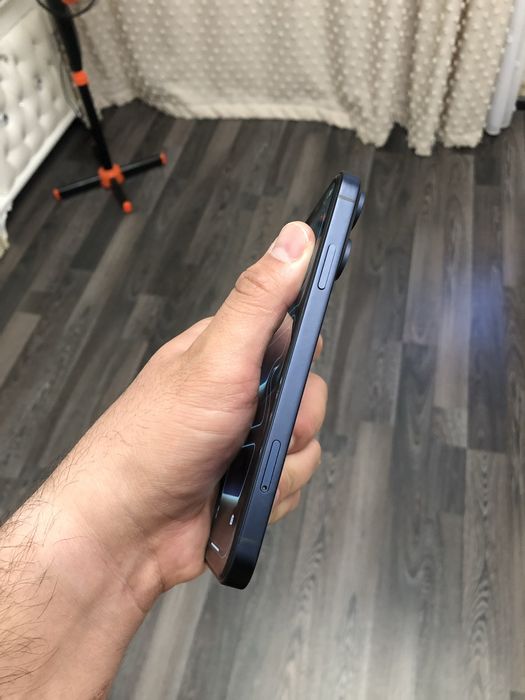 Продам Айфон Xr в корпусе 17 Pro