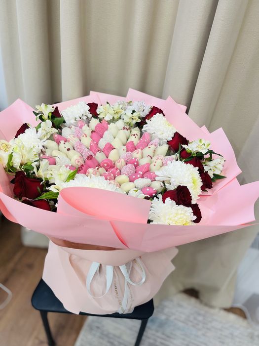 Клубника в шоколаде Алматы