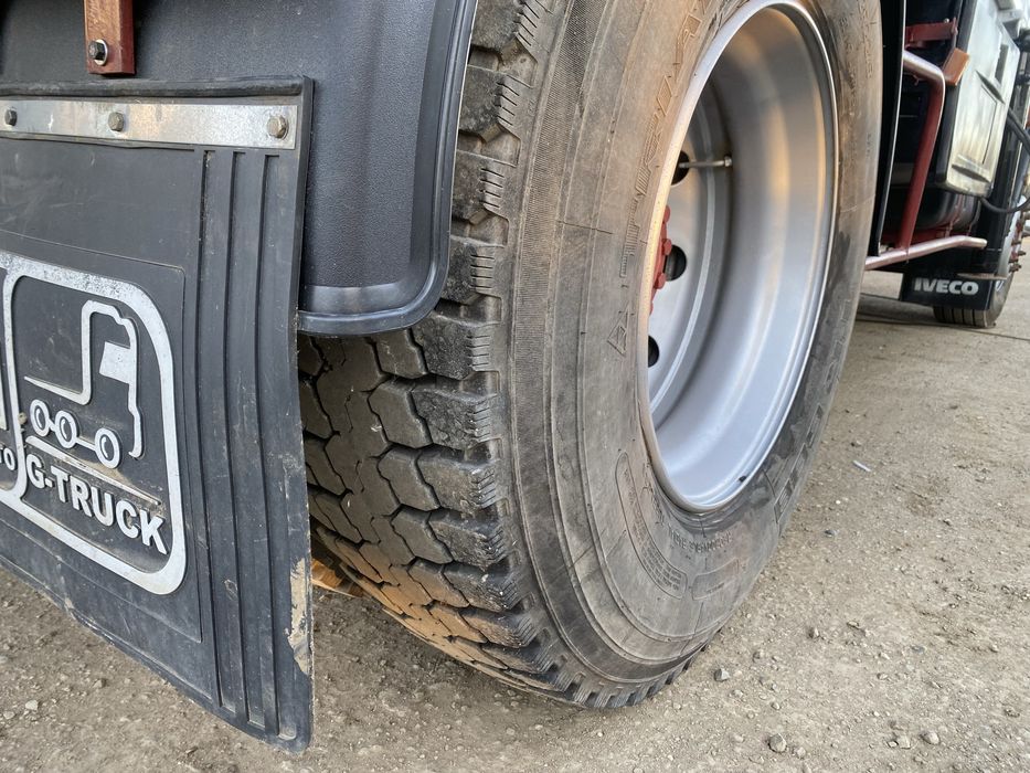 Iveco eurocargo 17e23 cu macara Hiab