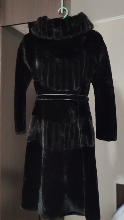 Продам красивую и теплую шубу