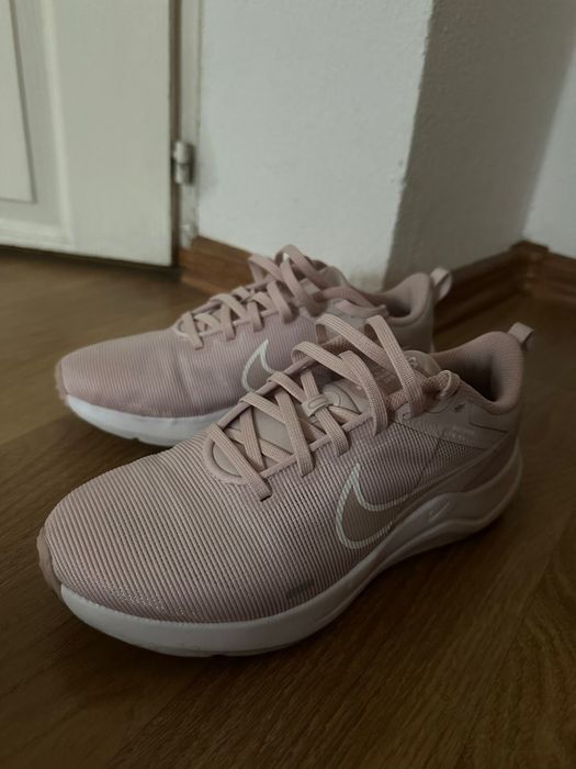 Adidasi Nike DOWNSHIFTER 12