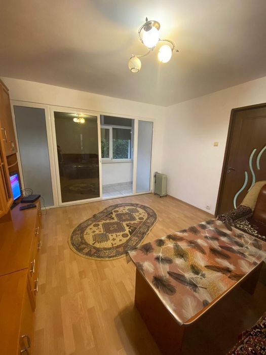 Apartament de închiriat