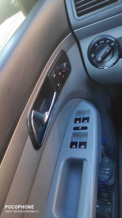 VW Touran 2.0 TDI/16V/140к.с ПРОЧЕТИ ОПИСАНИЕТО!