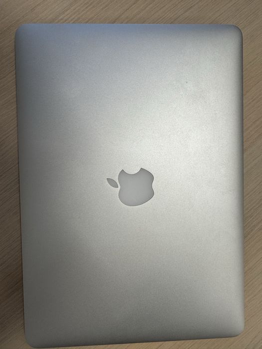 Apple MacBook Air 13’ 2017