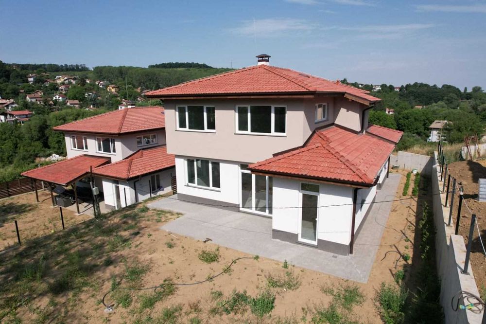 Продава се Къща в с. Рударци, Област Перник - 216 кв.м за 1820 €/кв.м - Снимка #2