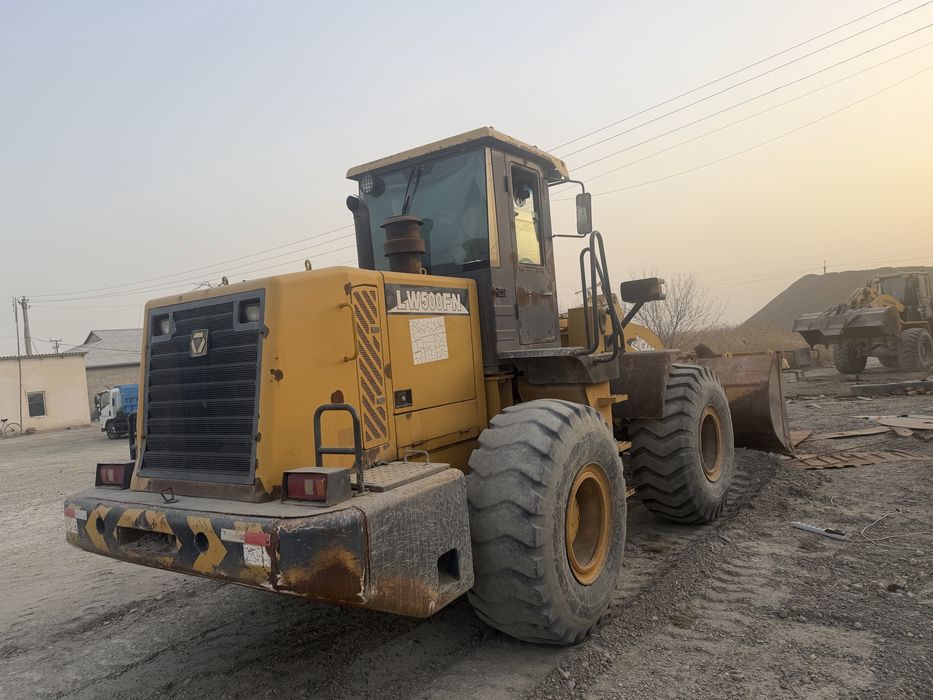 Pagruzchik xcmg lv500 yili 2013 hamma joyi naxadu ishga tayyor