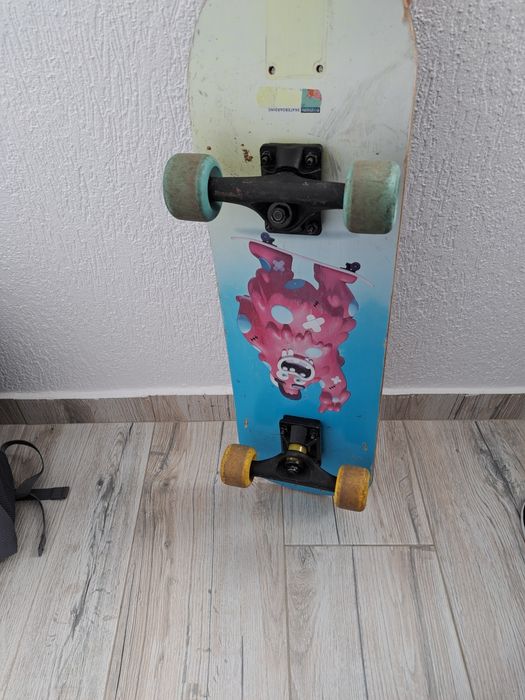 Skateboard de vanzare