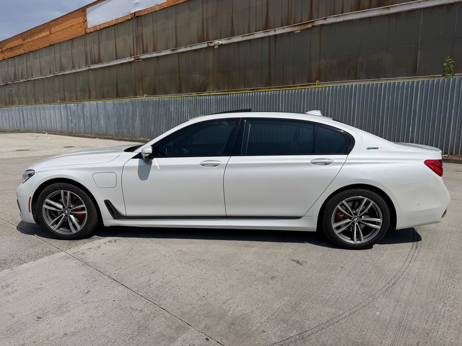 Vand BMW seria 7 g11 doi litri benzina hibrid