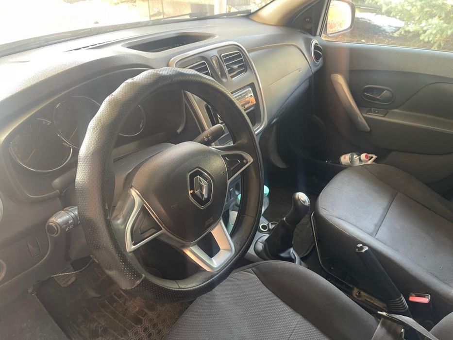 Продам рено логан