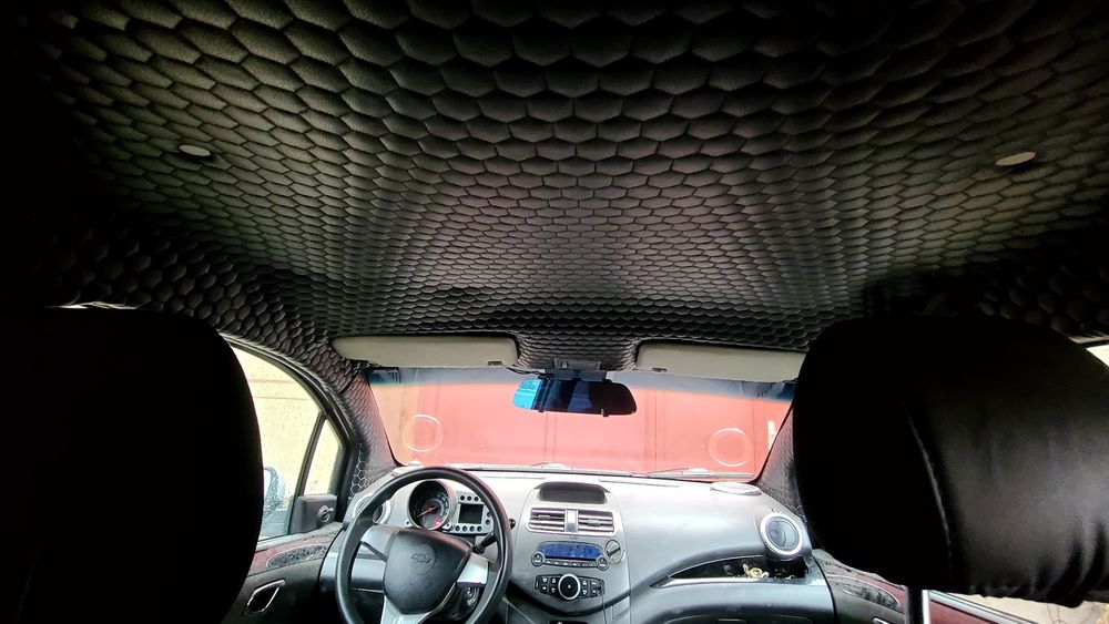 Spark avtomobil sotiladi