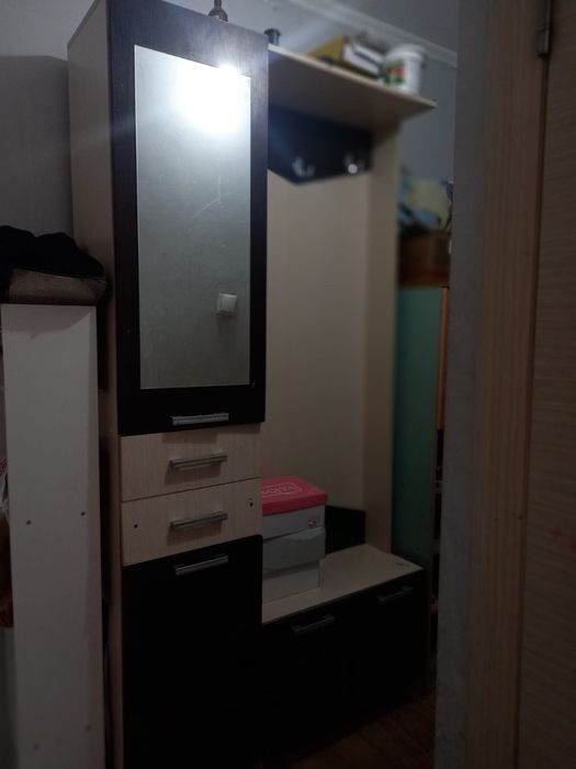 Продается Прихожая