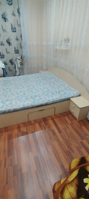Продам двухспальную кровать