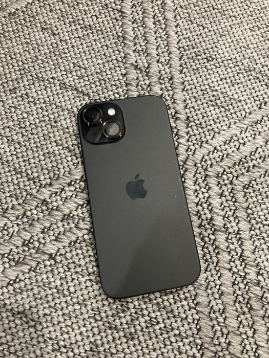 Iphone 15 в живом состоянии