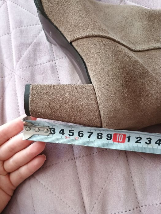 Велурени ботуши, бежови