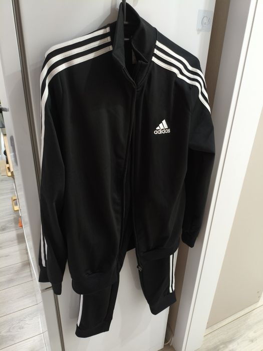 Спортивный костюм Adidas