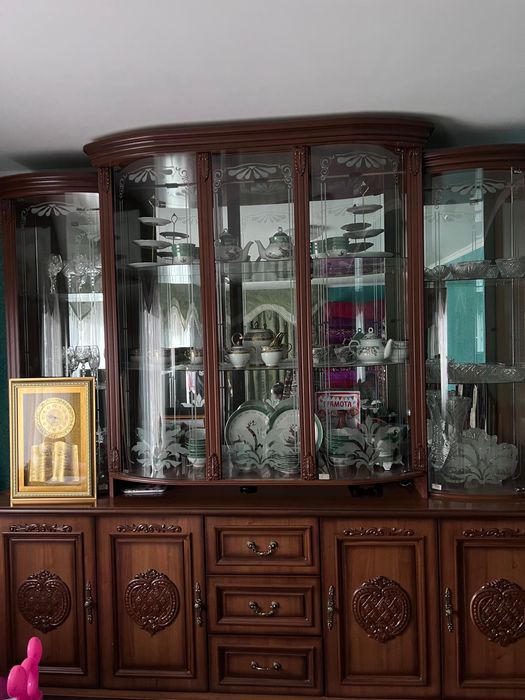 Стенка в отличном состоянии