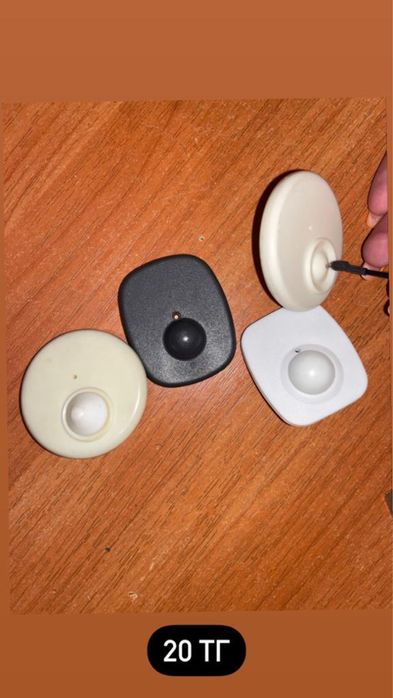 Продам ковер, тумбу