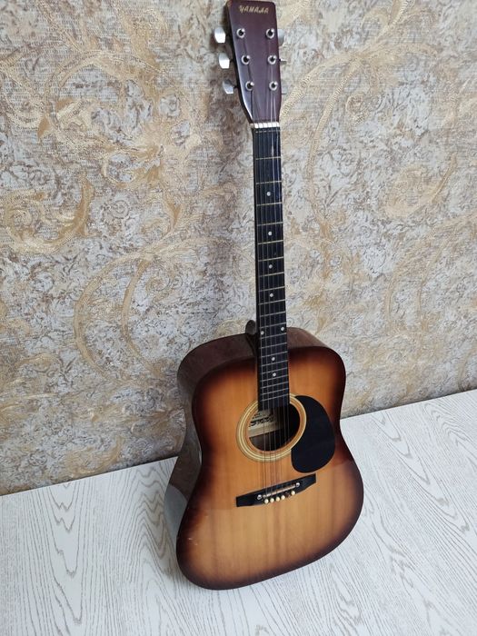 Гитара Акустическая "Yamaha"