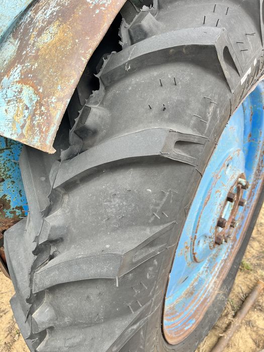 трактор т40(42)..