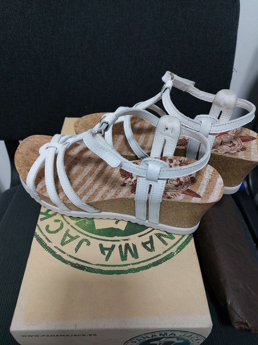 Сандали 39 номер, естествена кожа, нови