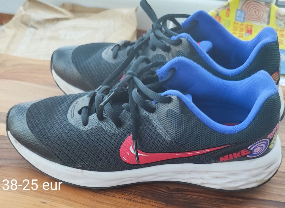 Страхотни маратонки 37/39 nike, carl Lagerfeld и др.