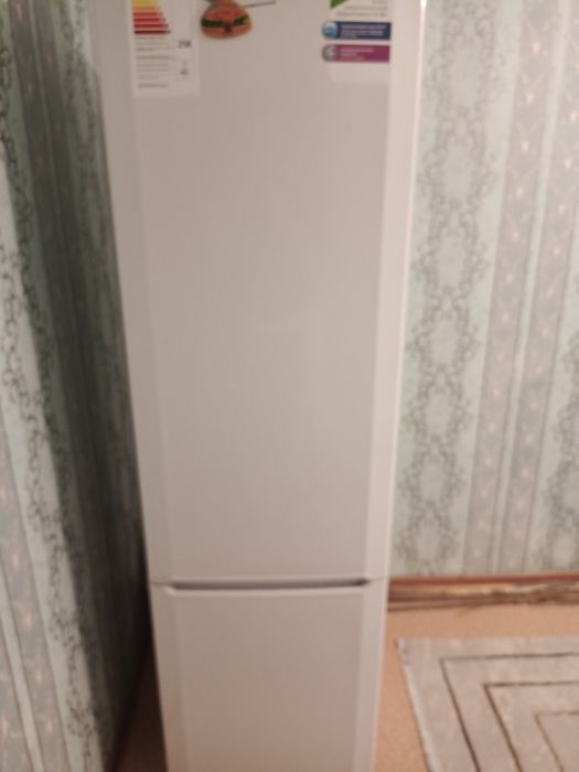 Холодильник  буу