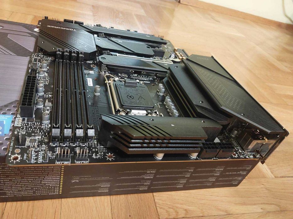 MSI Z690 Tomahawk Wi-Fi DDR5
