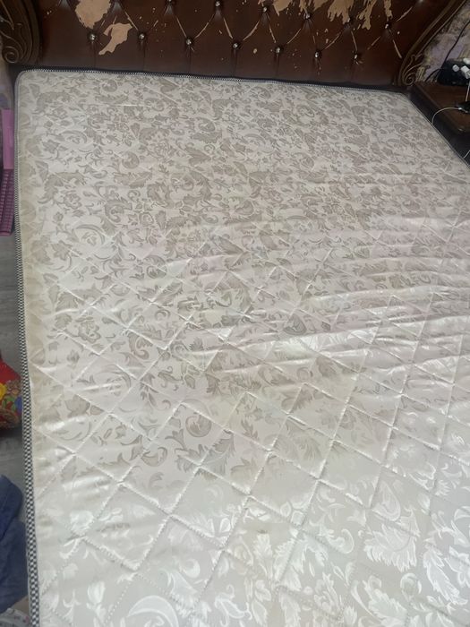 Матрас 210х170 б.у