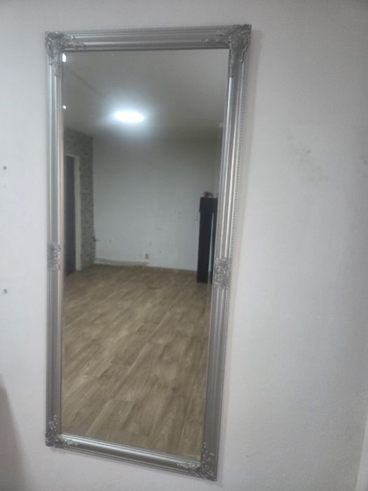 Vând 2 buc oglinzi jysk