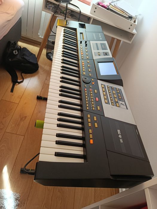 ORGĂ ROLAND VA-76. Stare foarte bună,