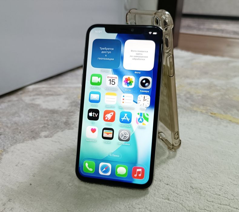 iPhone 11 Pro + чехол.