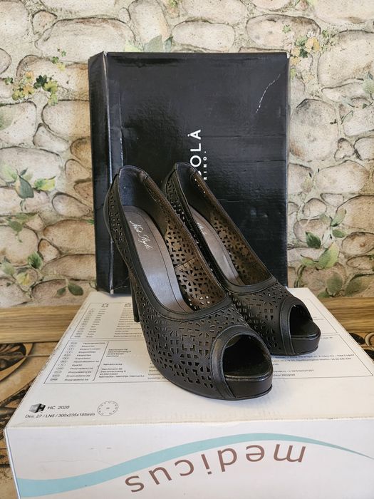 Pantofi de damă, cu toc, din piele naturală